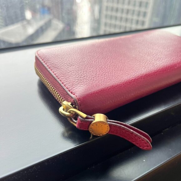 MARC BY MARC JACOBS Maroon Red Leather Zip Long Wallet - Picture 2 of 6